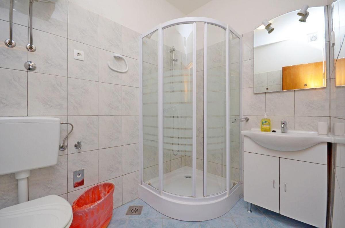 Apartments Luka Uble Dış mekan fotoğraf